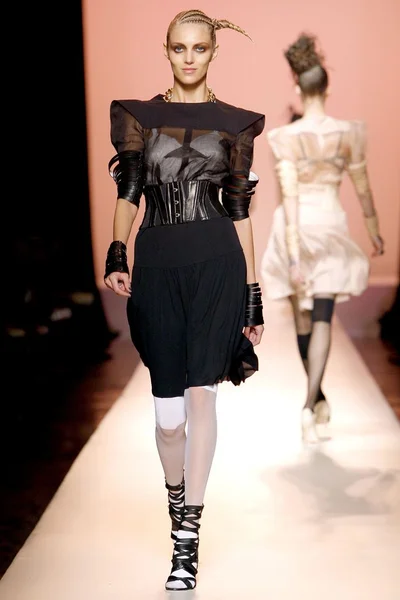 Look 38
